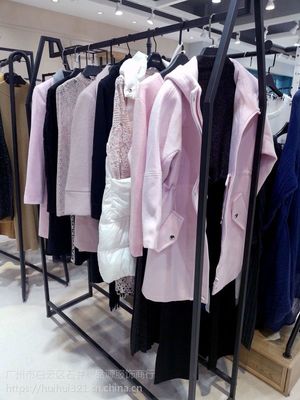 無(wú)澀一諾北京那有服裝批發(fā)尾貨市場(chǎng)折扣 精品女裝尾貨批發(fā)淺藍(lán)色外套