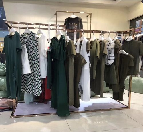 品牌女裝折扣店貨源 18年迪卡軒女裝折扣批發(fā)